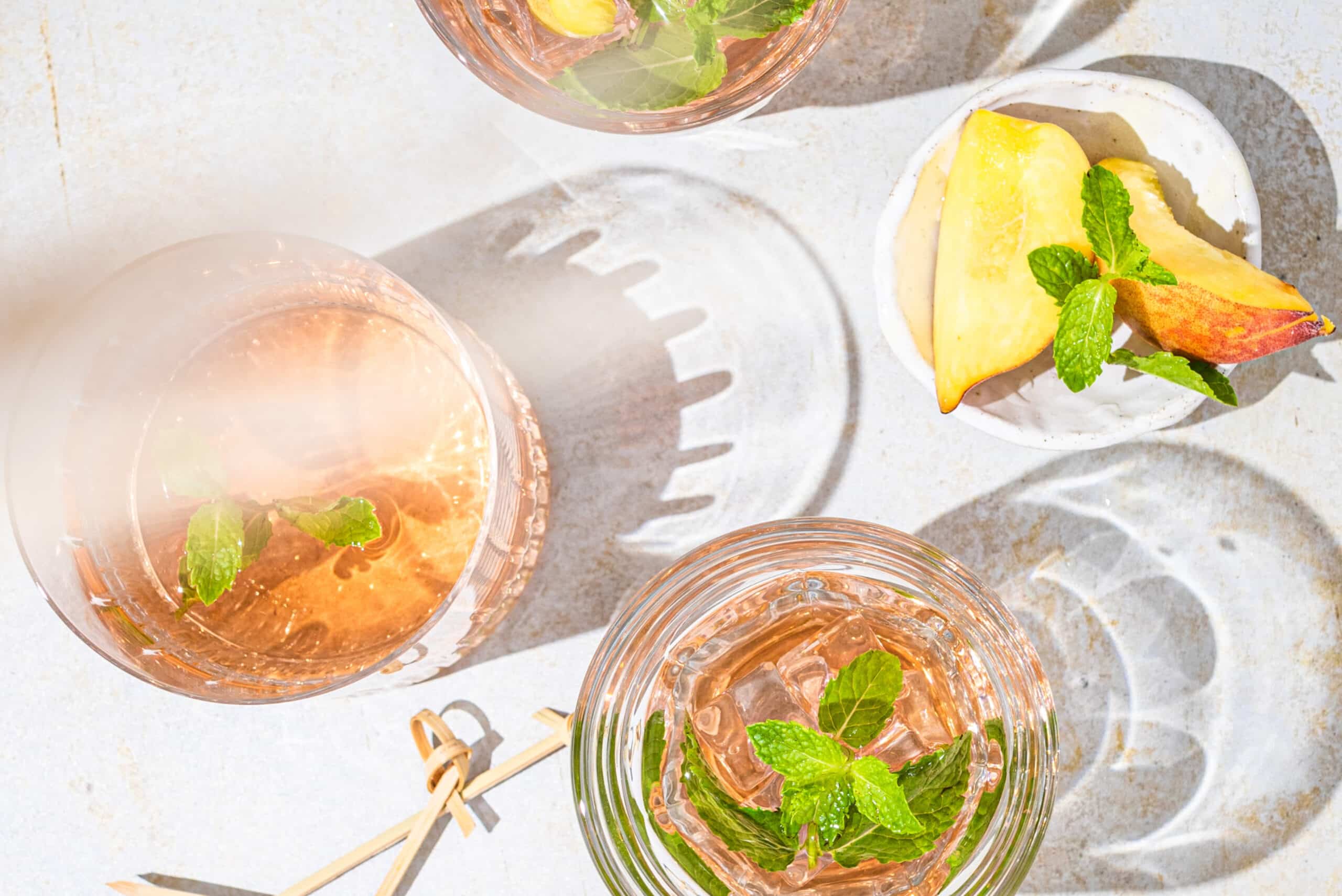 Discover the Magic of Peach Schnapps in Spring Cocktails